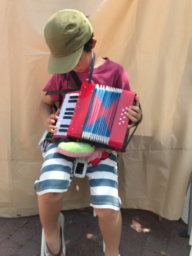 b9e689d0-1a54-4dd3-a93e-e1e123d2945b